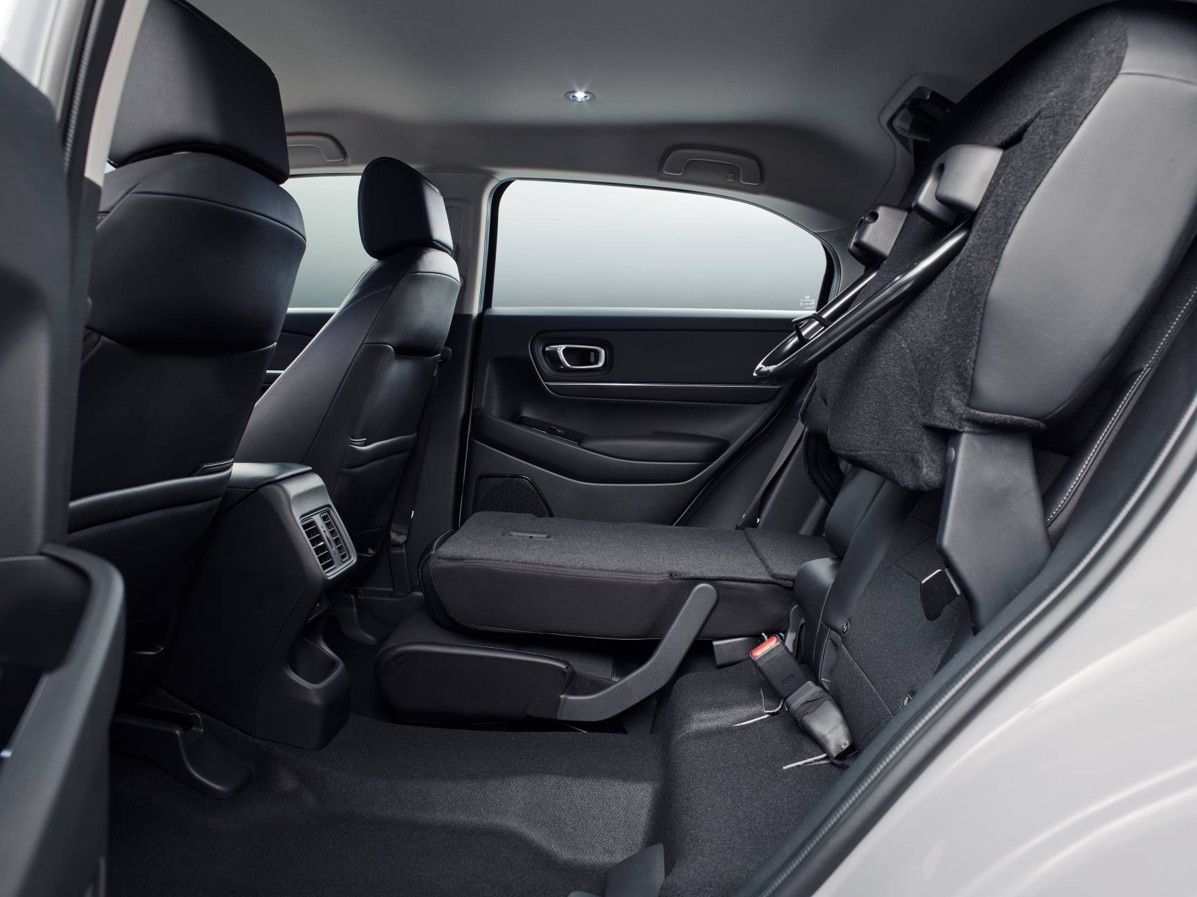 Boční pohled na flexibilní sedadla Magic Seats modelu Honda HR-V