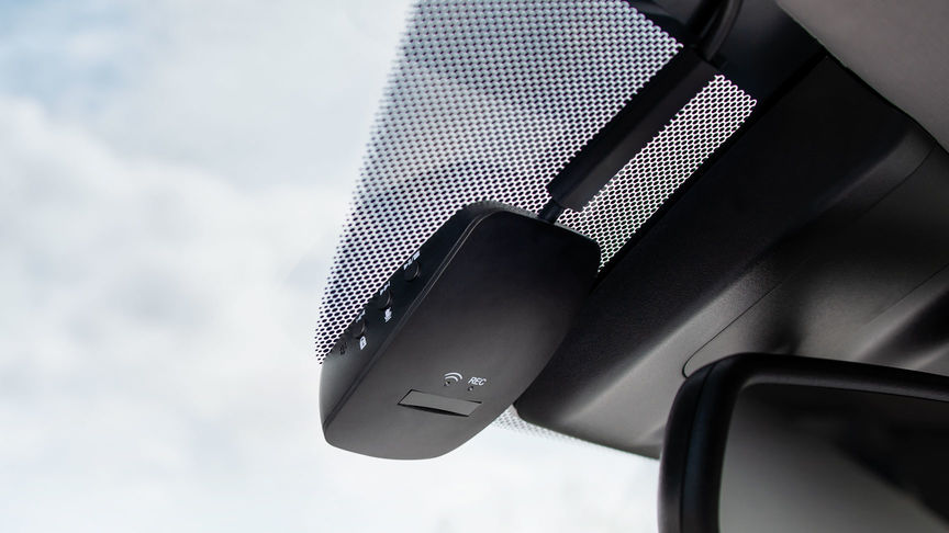 Detailní záběr na novou palubní kameru modelu Honda CR-V Hybrid