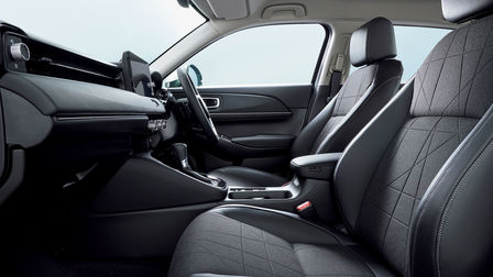 Boční pohled na interiér modelu Honda HR-V