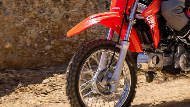 CRF110F Konvenční teleskopické přední vidlice