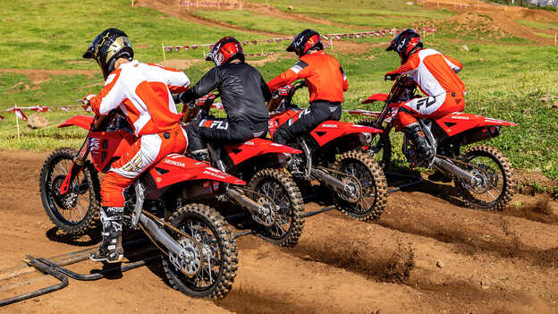 3 úrovně řízení kontroly rozjezdu a prokluzu kol HRC modelu CRF450R