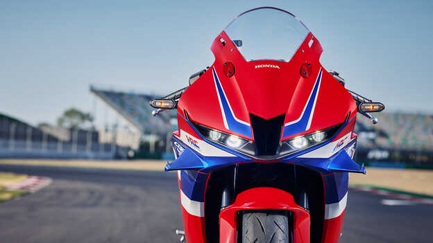 CBR600RR – detail přední kapotáže